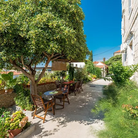 Apartman Miljas *
