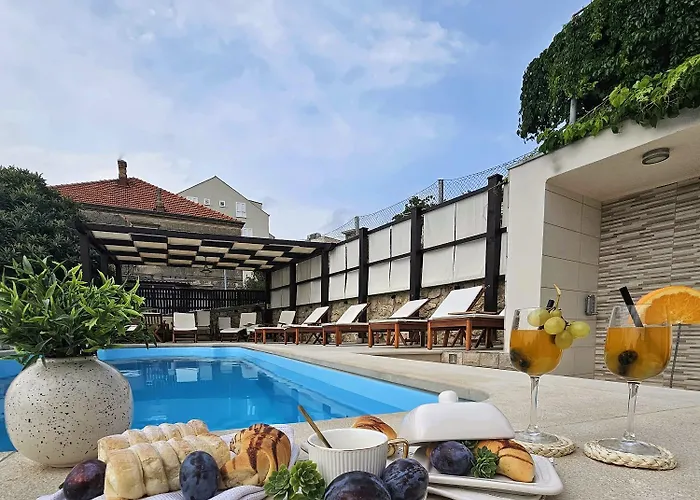 Apartment Miljas *