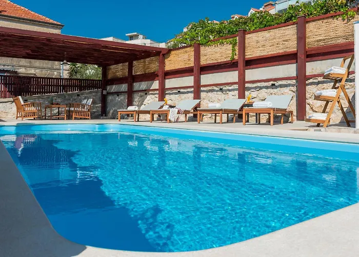Miljas Apartamento