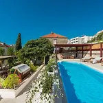 Miljas * Ντουμπρόβνικ