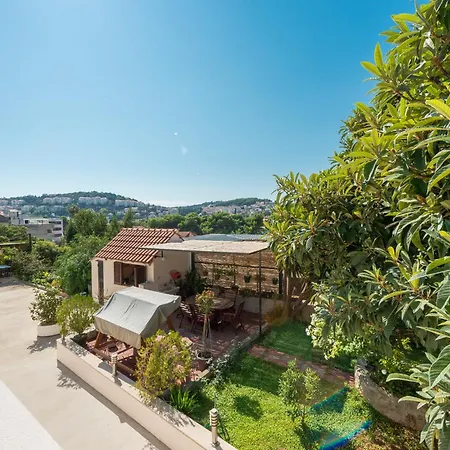 Apartment Miljas